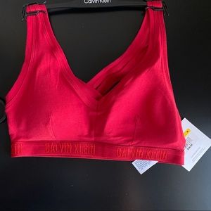 🦚New Calvin Klein cross back lightly padded bralette